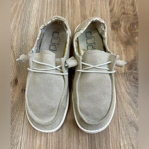 Hey Dude Wendy Stretch Sparkling Rose Gold Size 7 EUC